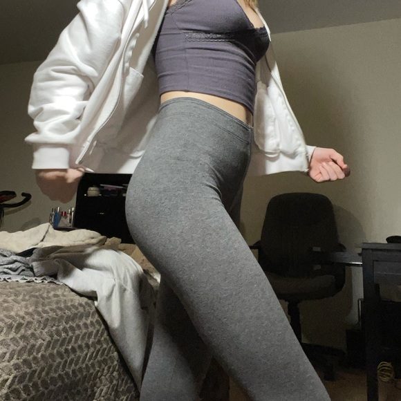 gray leggings - Picture 3 of 4